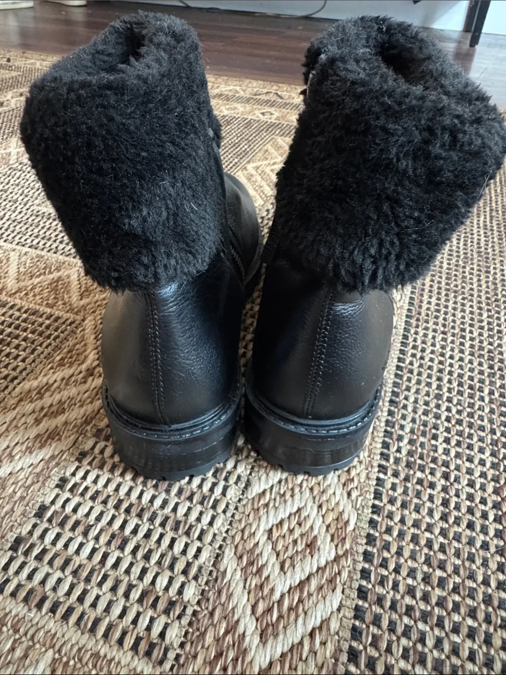 COUGAR Kendal Waterproof Leather Faux Fur Boots Black Size 9